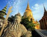 Palast in Bangkok - In Bangkok gilt noch bis mindestens zum 2. August eine nächtliche Ausgangssperre.