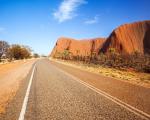 Australien-Northern-Territory-Ayers-Rock-Uluru - Australien will seine Grenzen noch bis zum 17. Dezember geschlossen halten.