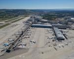 Flughafen Zürich Luftaufnahme - Der Flughafen Zürich bekommt demnächst zwei neue Direktrouten nach Kittilä und Santiago de Compostela. © Flughafen Zürich AG