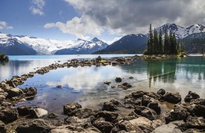 Maligne Lake - Alberta Maligne Lake - Alberta