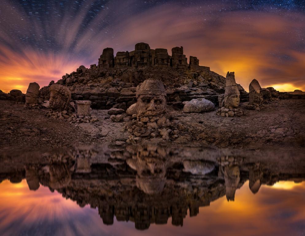 Nemrut Daği - Adıyaman Nemrut Daği - Adıyaman