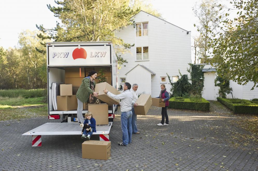 Umzug+Familie+Transporter