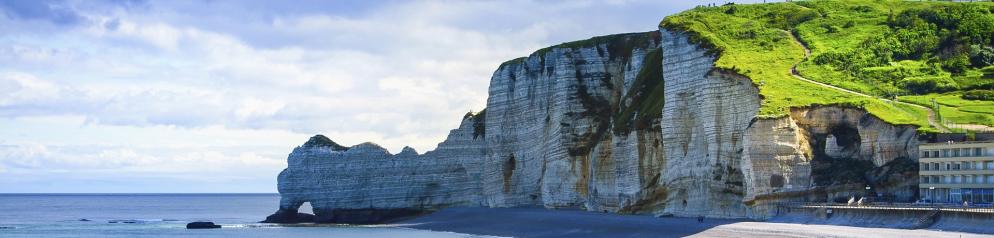 5530+Frankreich+Normandie_&_Hauts-de-France+Etretat_cliff_slim
