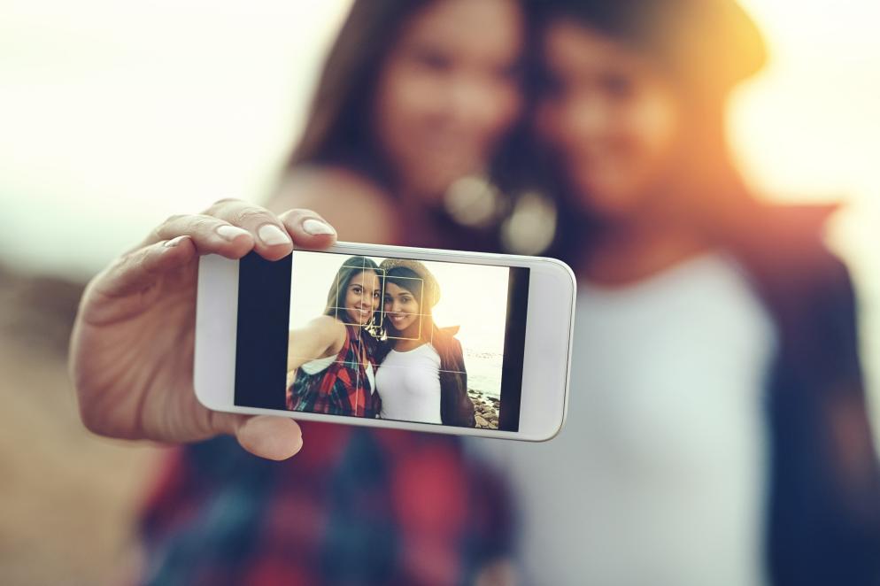 Sonstiges: 2 Frauen - Selfie