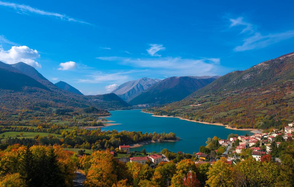 Italien: Abruzzen Nationalpark Barrea See