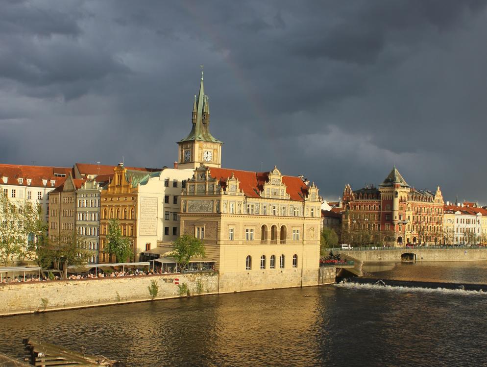 Ein Wochenende In Prag Die Goldene Stadt In 2 en Kennenlernen Reisewelt Check24