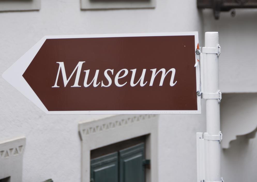 Museum+Schild