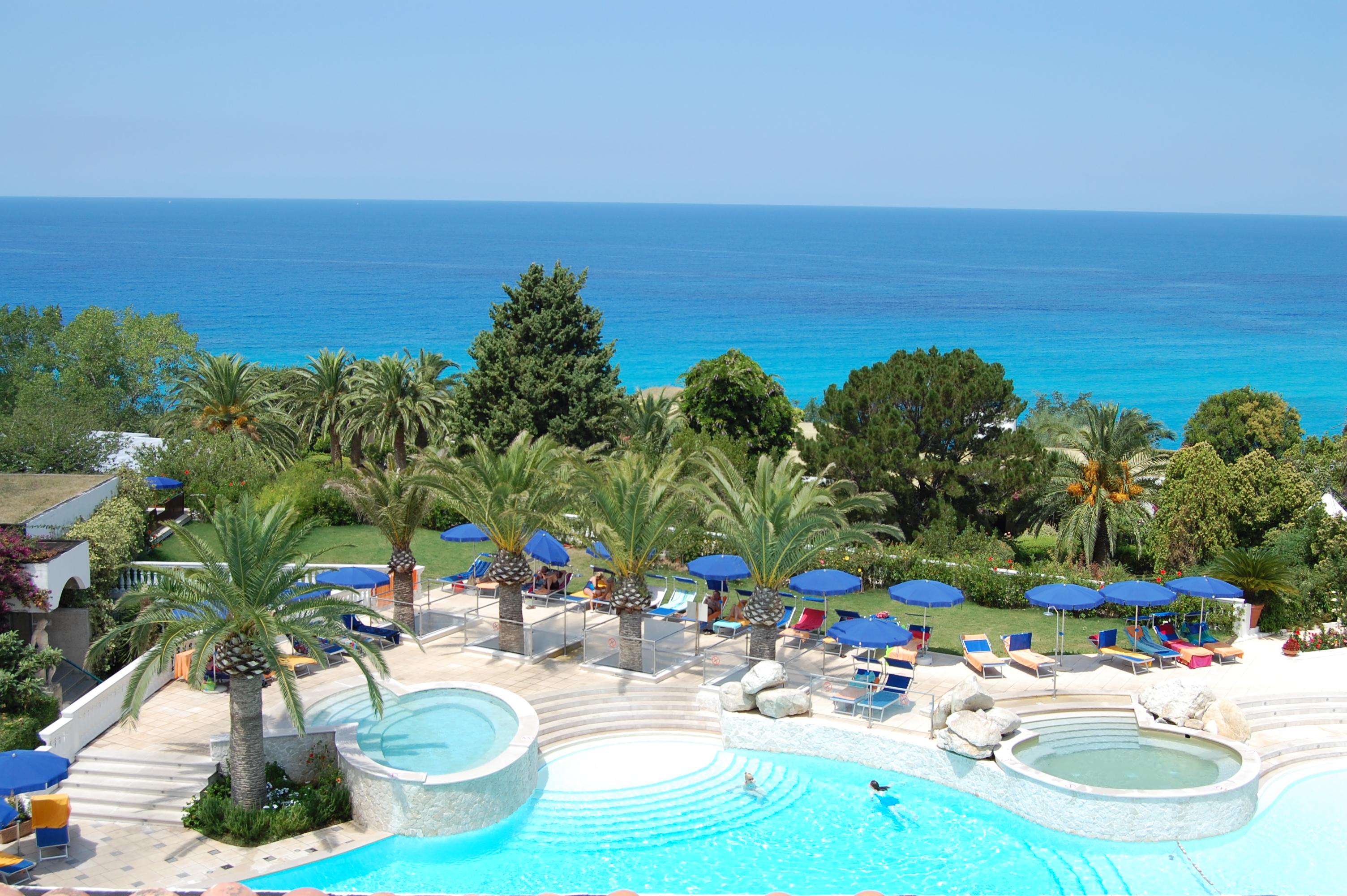 Tropea Italy Hotels; LABRANDA Rocca Nettuno Tropea (Tropea, Kalabrien) ᐅ Hotel günstig